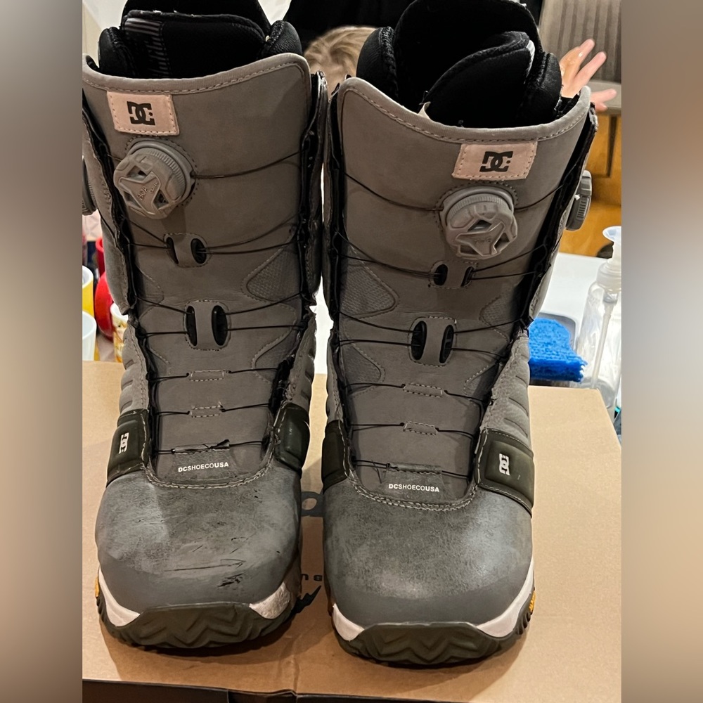 DC judge snowboard boots size 9 mens